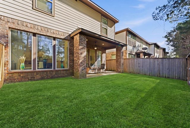 27 Daffodil Meadow Place, Tomball, TX 77375