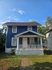 704 Fourteenth Avenue, Middletown, OH 45044