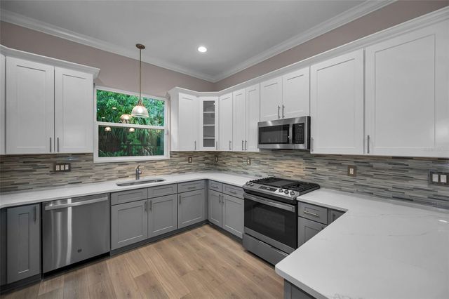 726 GRAND CYPRESS LANE, Tarpon Springs, FL 34689