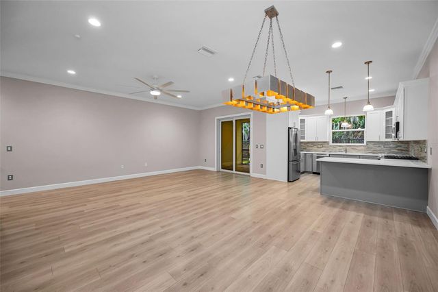 726 GRAND CYPRESS LANE, Tarpon Springs, FL 34689
