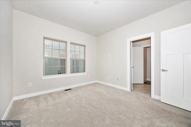6968 MERLE CT, New Market, MD 21774