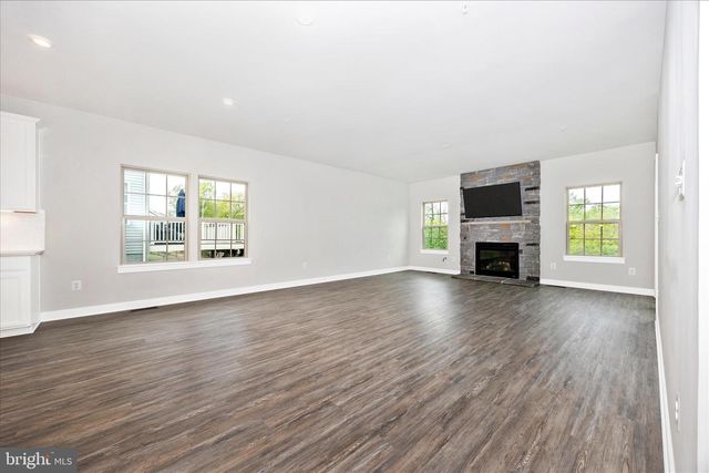 6968 MERLE CT, New Market, MD 21774