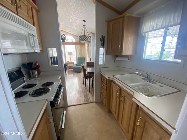 1226 S SENECA Drive, Apache Junction, AZ 85119
