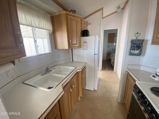 1226 S SENECA Drive, Apache Junction, AZ 85119