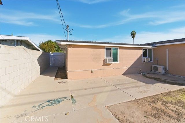 745 N N Vine St, Anaheim, CA 92805