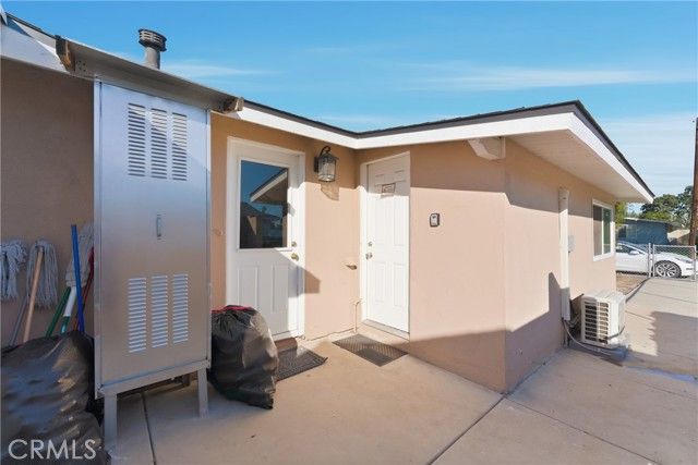 745 N N Vine St, Anaheim, CA 92805