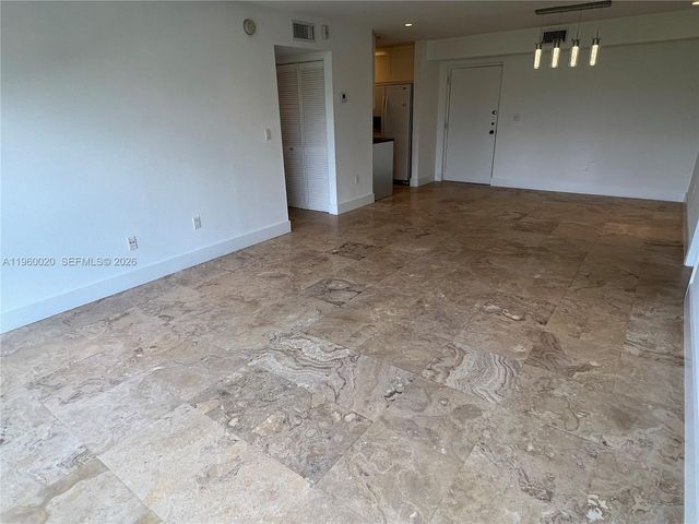 255 Galen Dr 4A, Key Biscayne, FL 33149