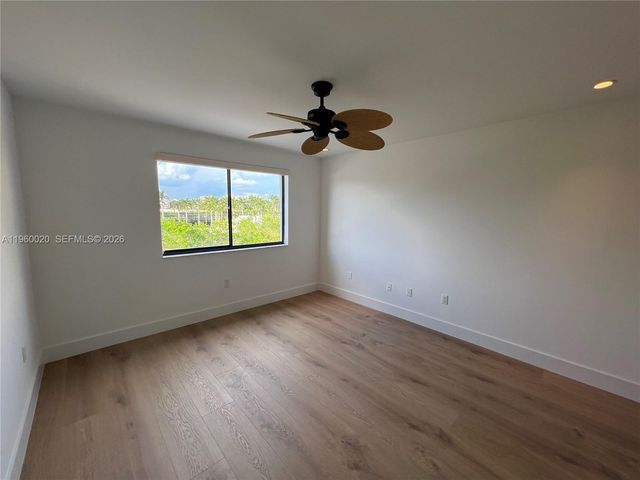 255 Galen Dr 4A, Key Biscayne, FL 33149