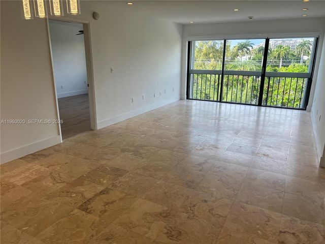 255 Galen Dr 4A, Key Biscayne, FL 33149