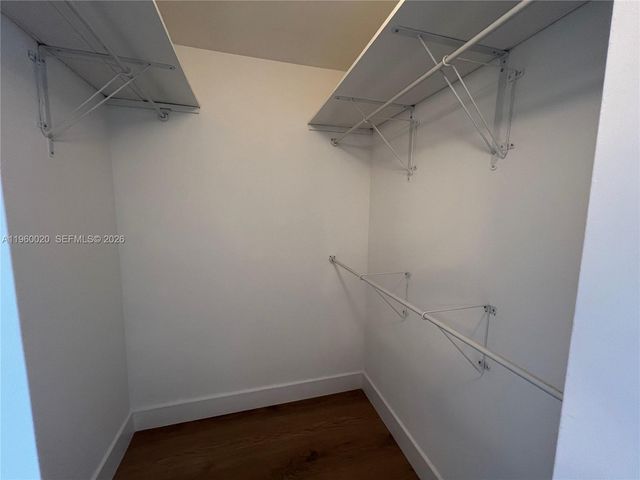 255 Galen Dr 4A, Key Biscayne, FL 33149