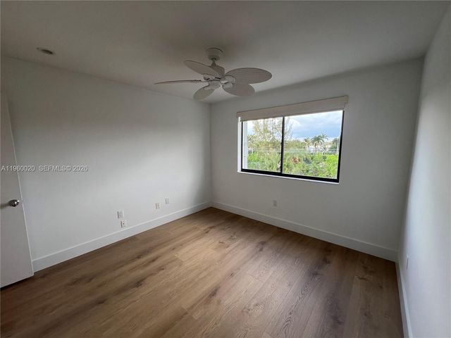 255 Galen Dr 4A, Key Biscayne, FL 33149