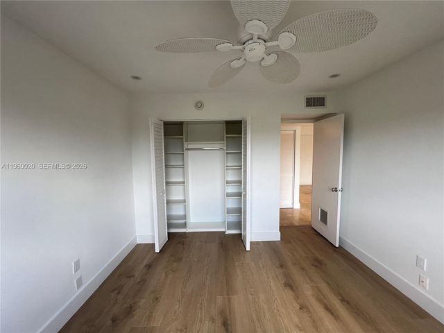 255 Galen Dr 4A, Key Biscayne, FL 33149