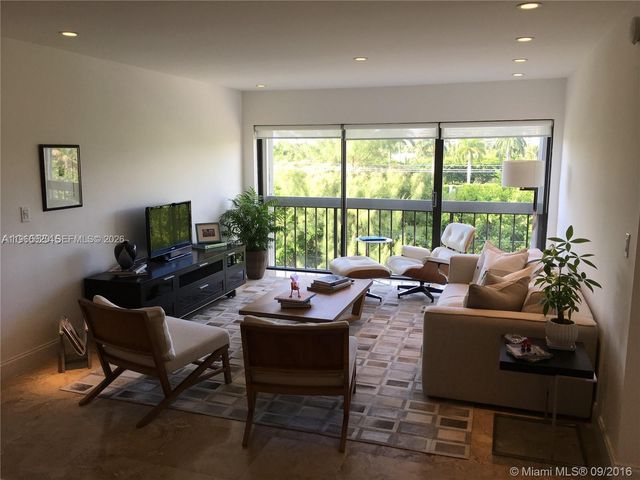255 Galen Dr 4A, Key Biscayne, FL 33149