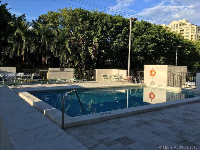 255 Galen Dr 4A, Key Biscayne, FL 33149