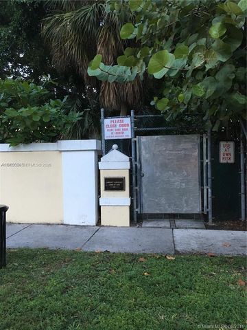 255 Galen Dr 4A, Key Biscayne, FL 33149