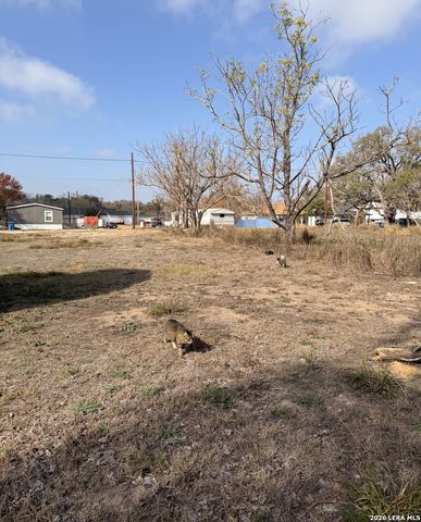 408 Harl, Pleasanton, TX 78064