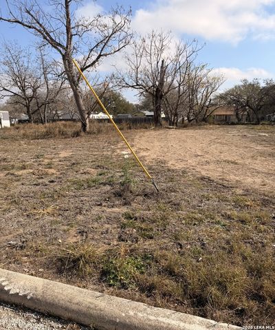 408 Harl, Pleasanton, TX 78064