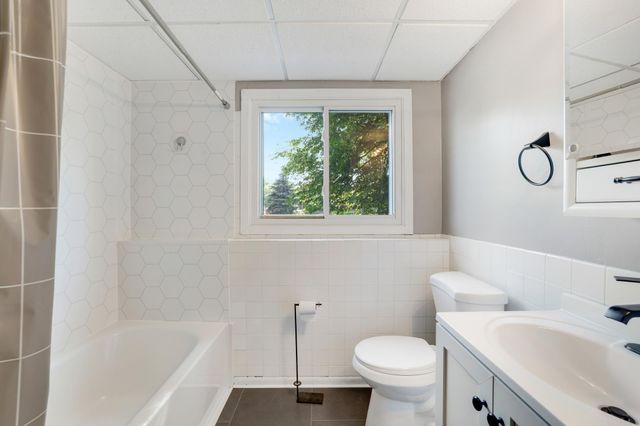 2741 Xylon Avenue N, New Hope, MN 55427