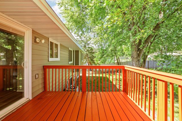 2741 Xylon Avenue N, New Hope, MN 55427