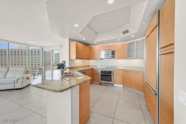 222 Karen Avenue 1007, Las Vegas, NV 89109