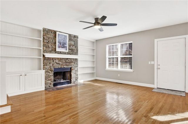 3016 Pathway Road, Gainesville, GA 30501