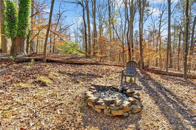 3016 Pathway Road, Gainesville, GA 30501