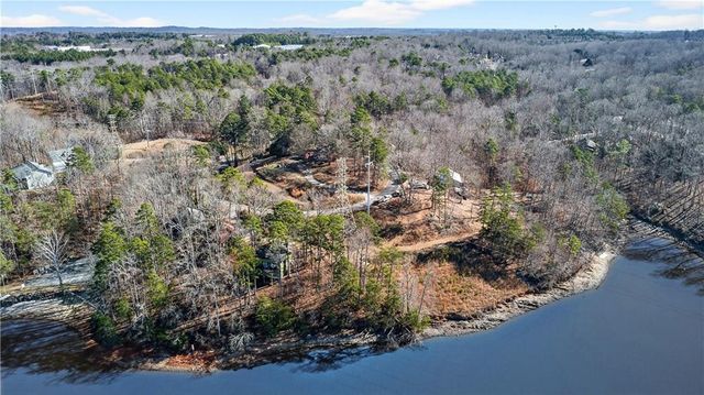 3016 Pathway Road, Gainesville, GA 30501