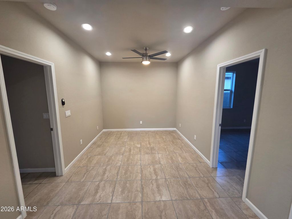 913 E FREMONT Road 3, Phoenix, AZ 85042 — photo 4