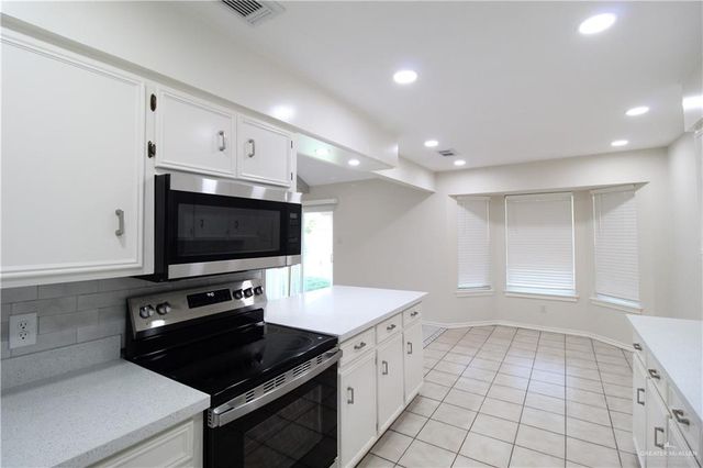 6601 N 15th Lane, Mcallen, TX 78504