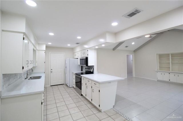 6601 N 15th Lane, Mcallen, TX 78504