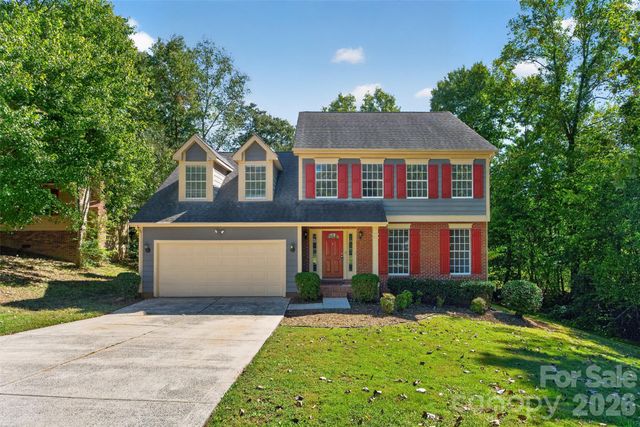 12427 Woodside Falls Road, Pineville, NC 28134