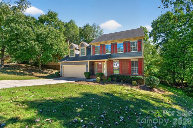 12427 Woodside Falls Road, Pineville, NC 28134