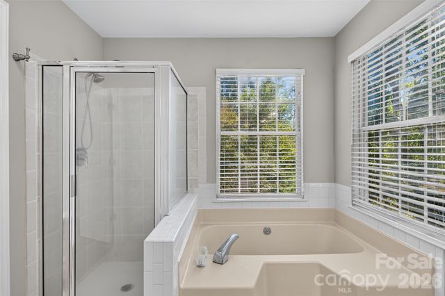 12427 Woodside Falls Road, Pineville, NC 28134