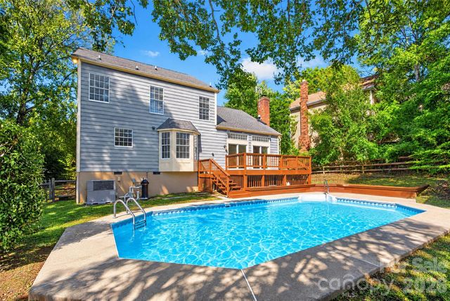 12427 Woodside Falls Road, Pineville, NC 28134