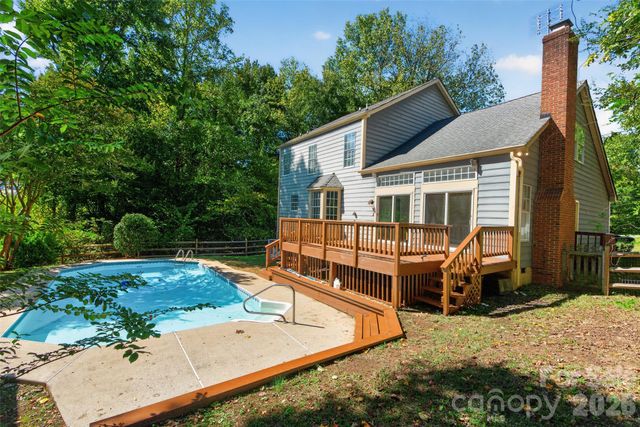 12427 Woodside Falls Road, Pineville, NC 28134