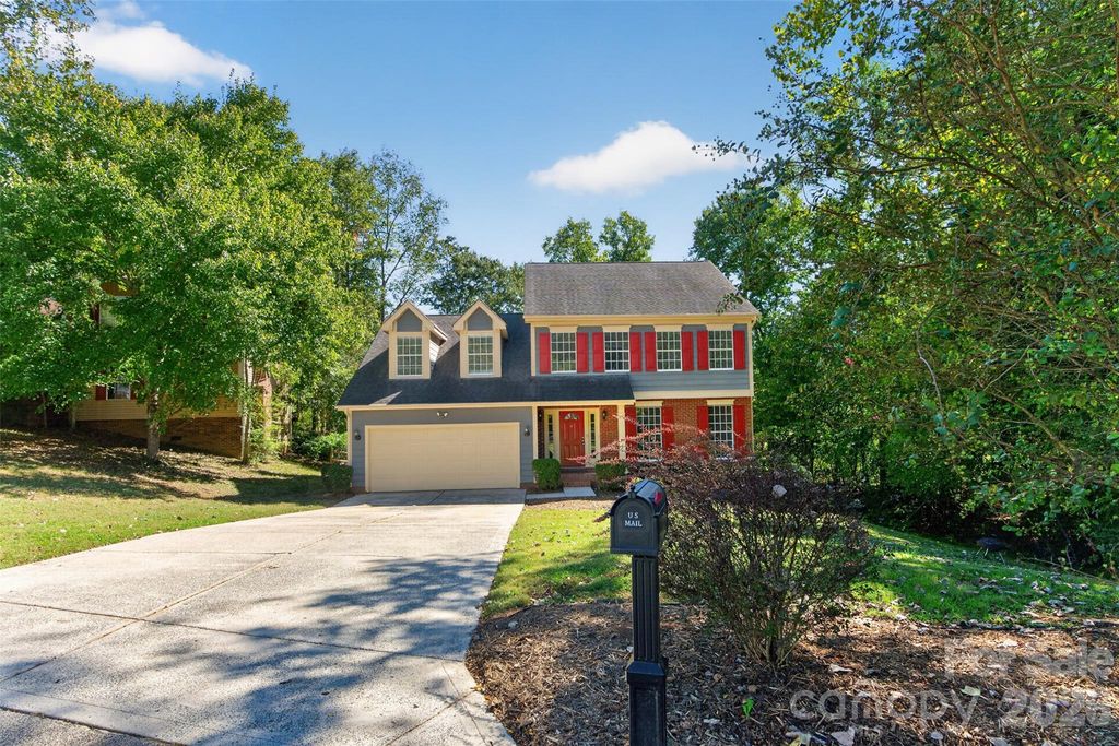 12427 Woodside Falls Road, Pineville, NC 28134
