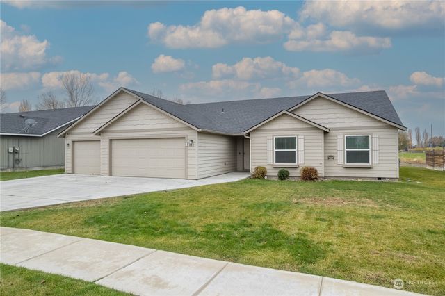 805 S Hamilton Road, Moses Lake, WA 98837