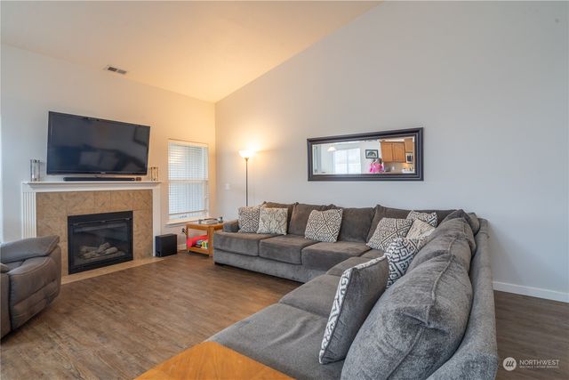 805 S Hamilton Road, Moses Lake, WA 98837