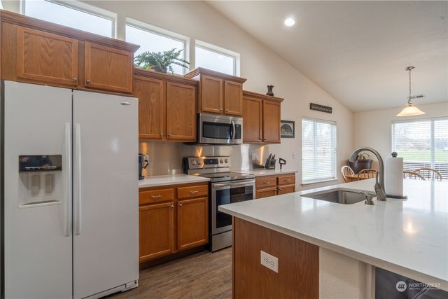 805 S Hamilton Road, Moses Lake, WA 98837