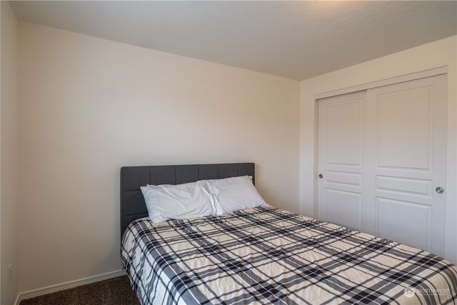 805 S Hamilton Road, Moses Lake, WA 98837