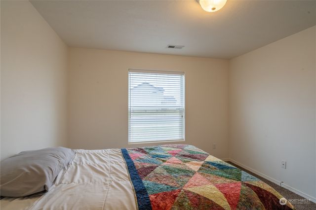 805 S Hamilton Road, Moses Lake, WA 98837