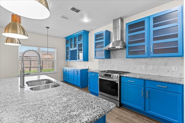 220 Camden Street, Red Oak, TX 75154