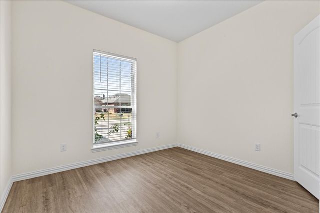 220 Camden Street, Red Oak, TX 75154