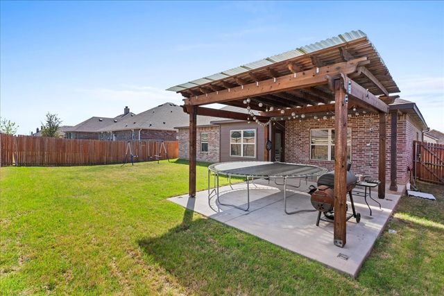 220 Camden Street, Red Oak, TX 75154