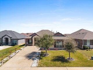 220 Camden Street, Red Oak, TX 75154