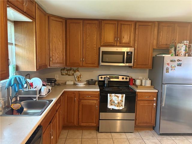 227 Burrell Boulevard, Allentown City, PA 18104