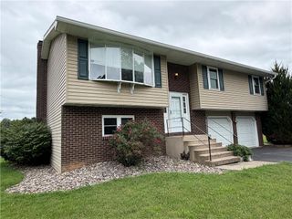 227 Burrell Boulevard, Allentown City, PA 18104