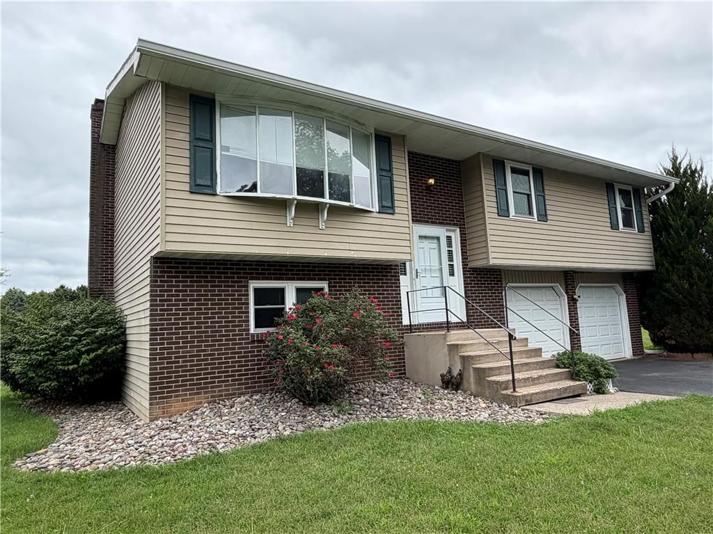 227 Burrell Boulevard, Allentown City, PA 18104