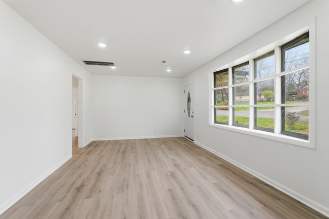 730 Patricia Dr, Nashville, TN 37217