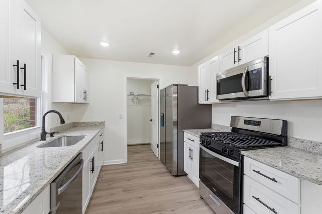 730 Patricia Dr, Nashville, TN 37217